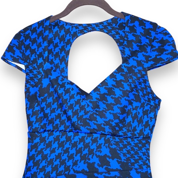 Guess Y2K Checkered Houndstooth Cutout Mini Dress Cap Sleeve Royal Blue Black - Picture 3 of 4
